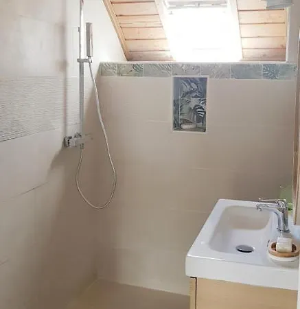 Lucian Mont-saint-michel *