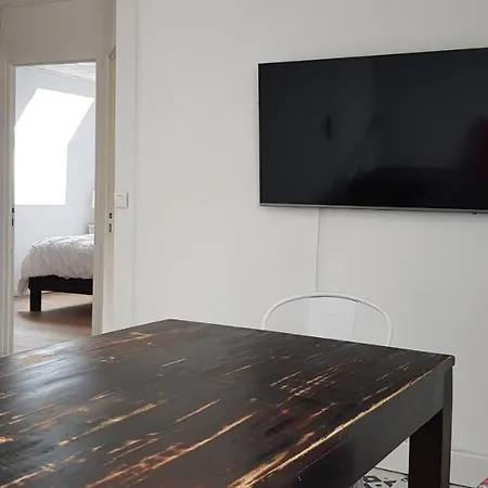 Lucian Mont-saint-michel *