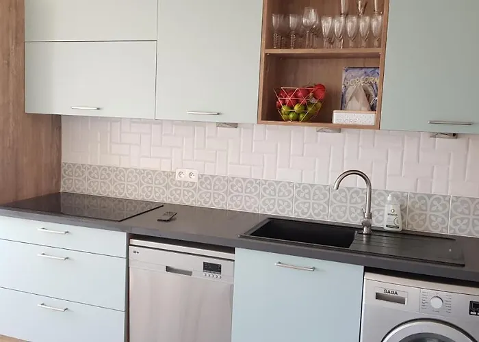 Lucian Mont-saint-michel *