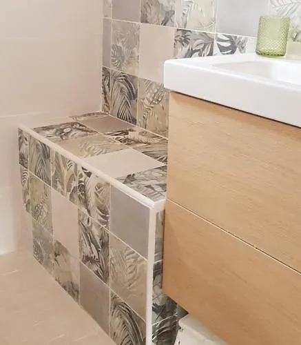 Holiday home Lucian Mont-saint-michel