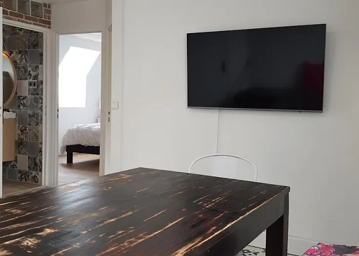 Lucian Mont-saint-michel *